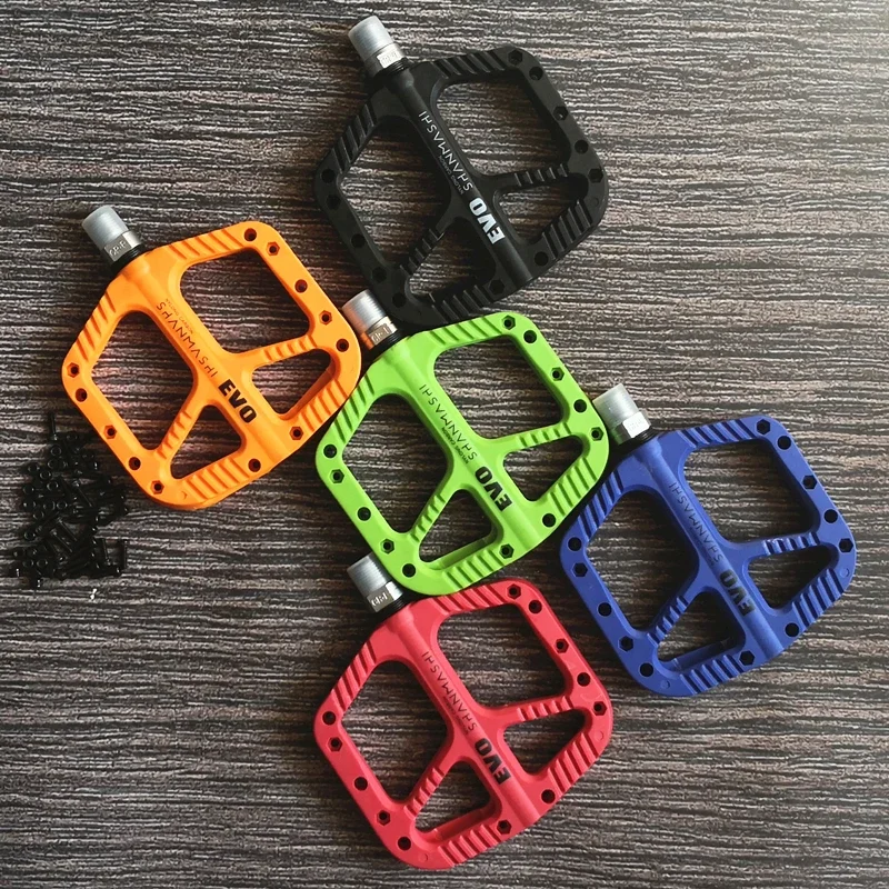 New Mountain Bike Pedal Nylon  - Pedal Platform Flat 评论和价格